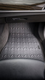 
BMW 5 G30 Sedan Herringbone kilimėlių komplektas (2017–2023)