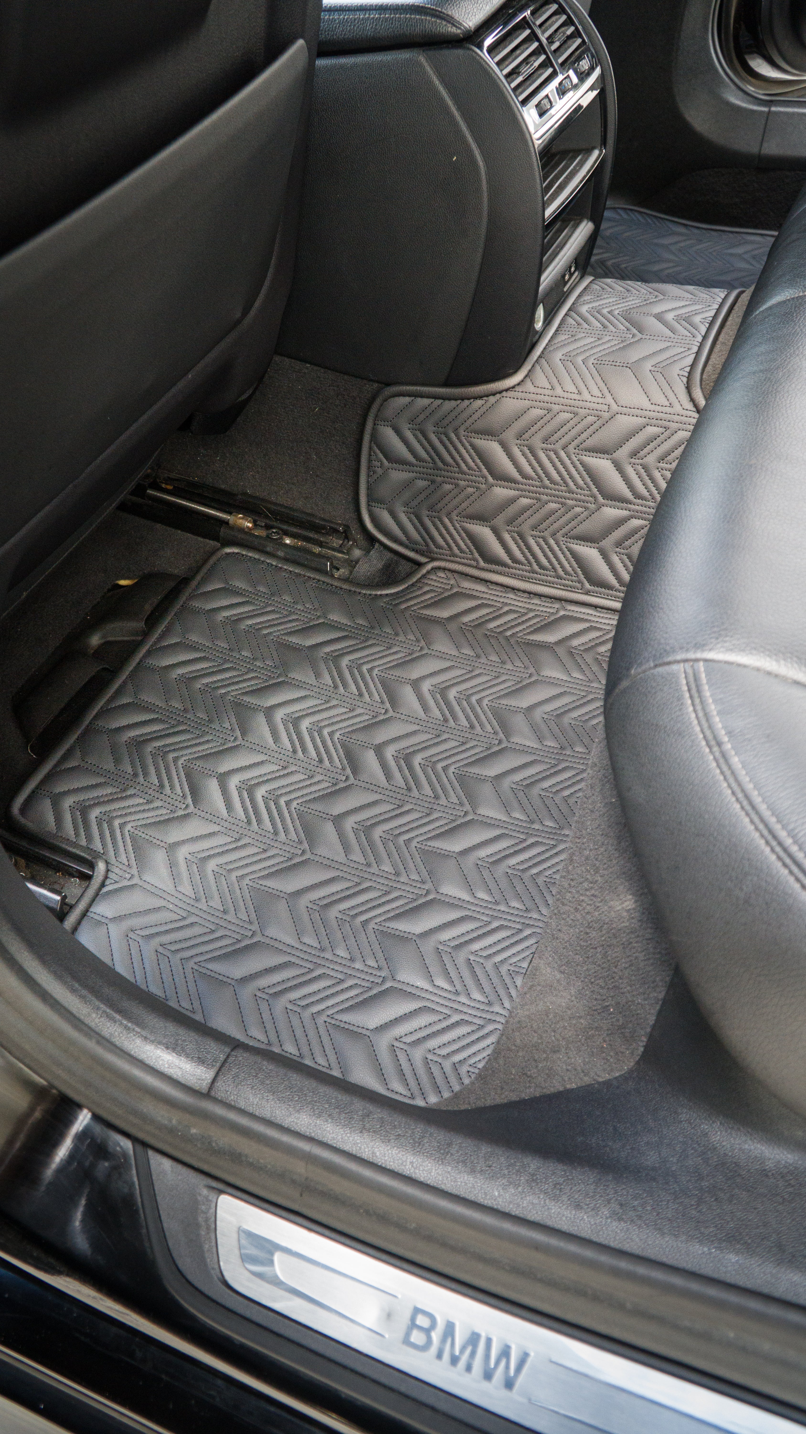 BMW 5 G30 Sedan Herringbone Car Mat Set (2017–2023)