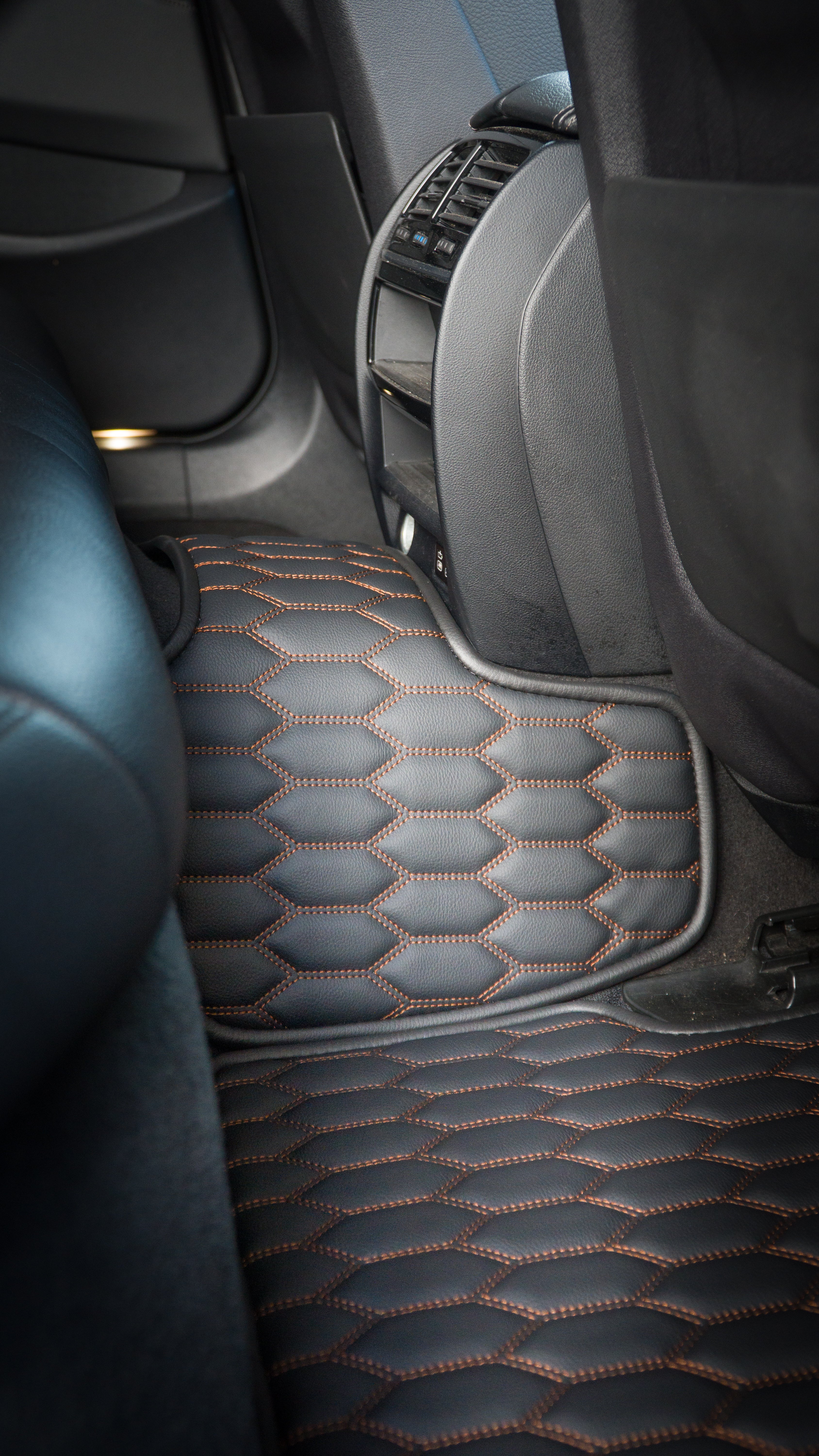 BMW 5 G31 Touring Hexagon Car Mat Set (2017–2023)