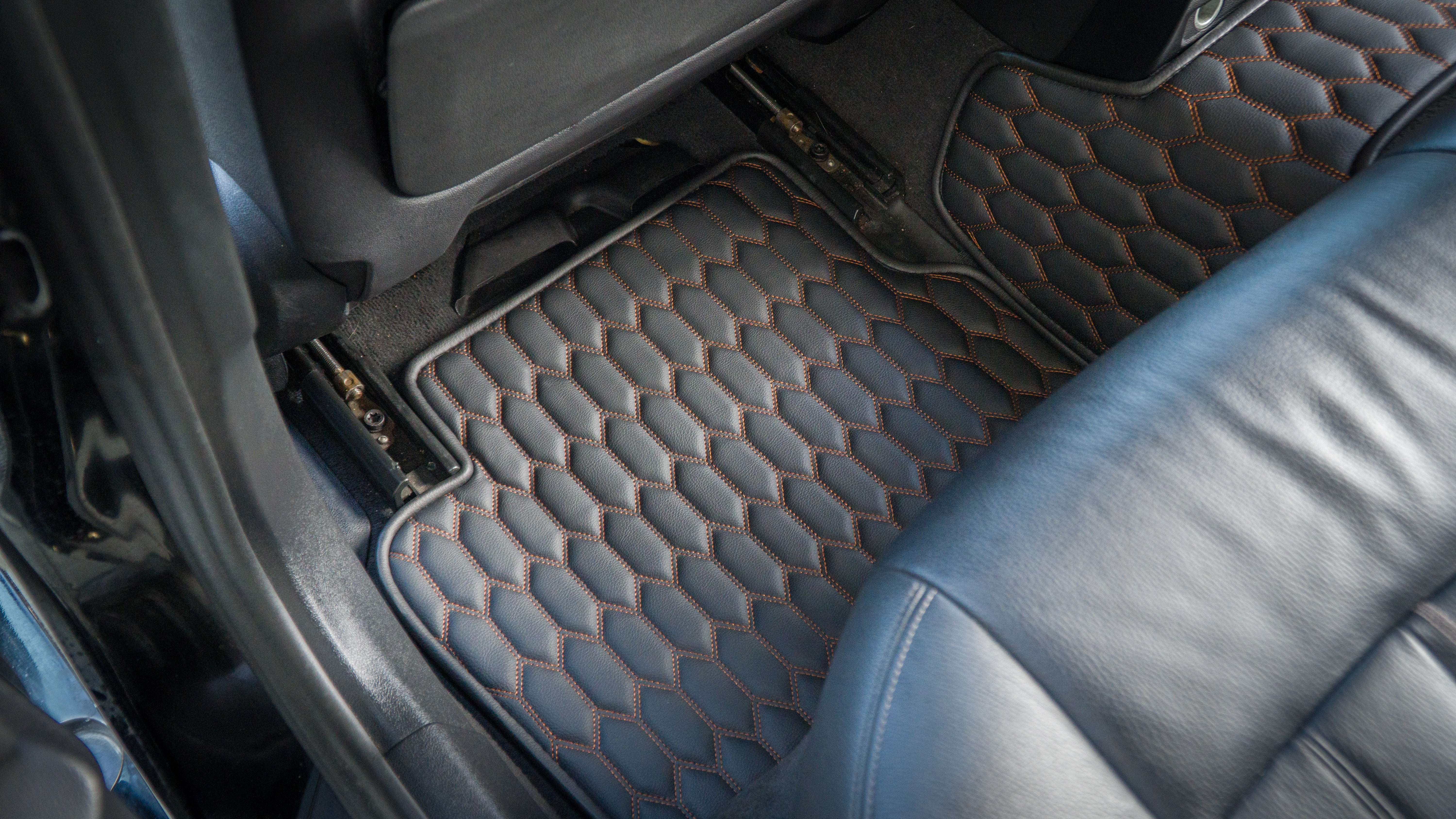 BMW 5 G31 Touring Hexagon Car Mat Set (2017–2023)