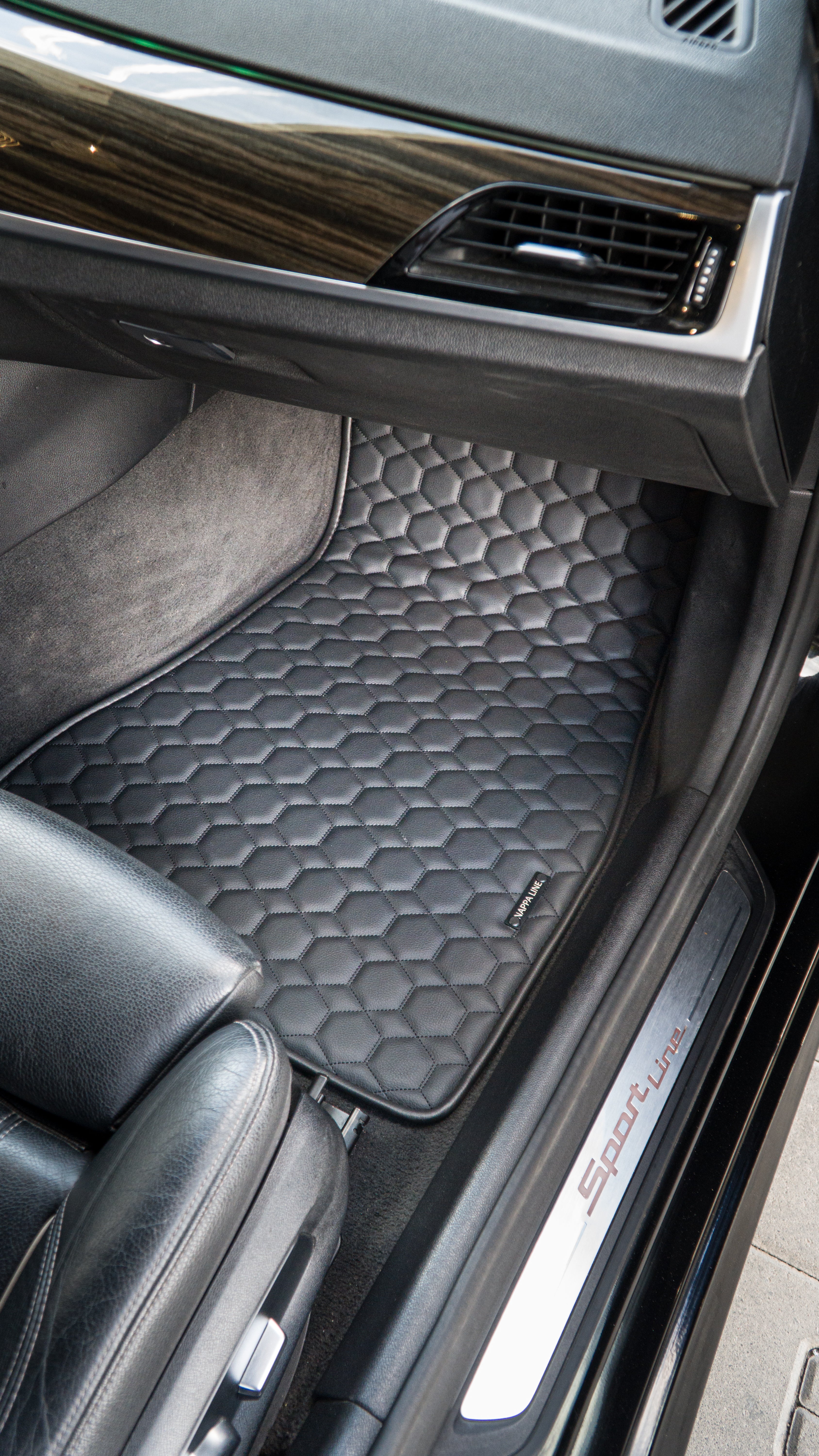 BMW 5 G30 Sedan Hexagon Car Mat Set (2017–2023)