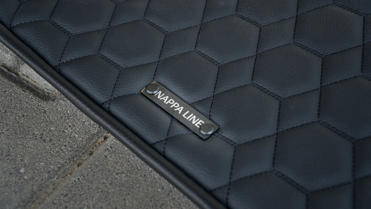 
BMW 5 G30 Sedan Hexagon kilimėlių komplektas (2017–2023)