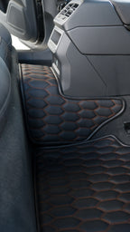 
Audi A6 C8 Avant Hexagon kilimėlių komplektas (2018–2025)
