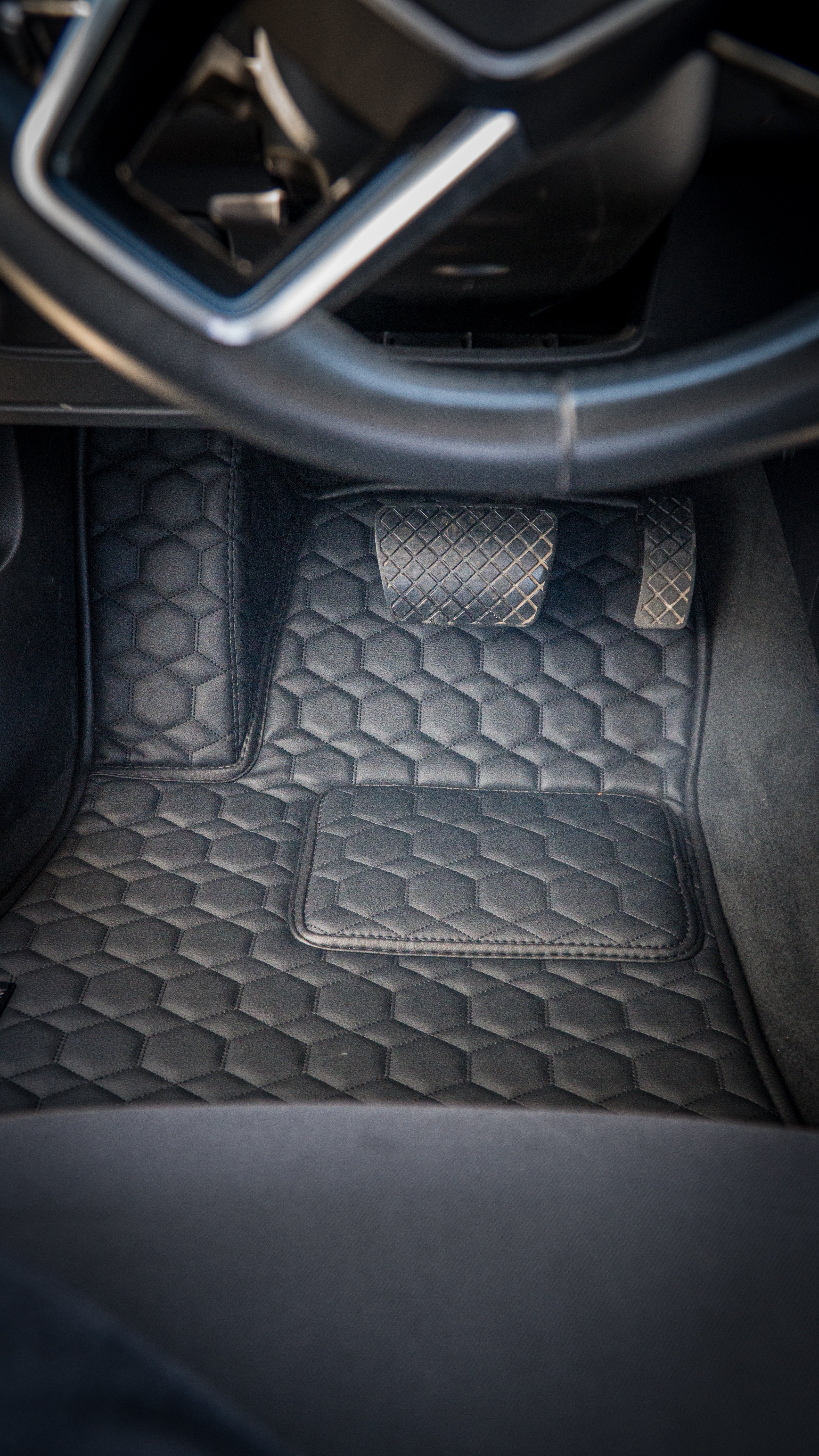 Audi A6 C8 Sedan Hexagon Car Mat Set (2018–2025)