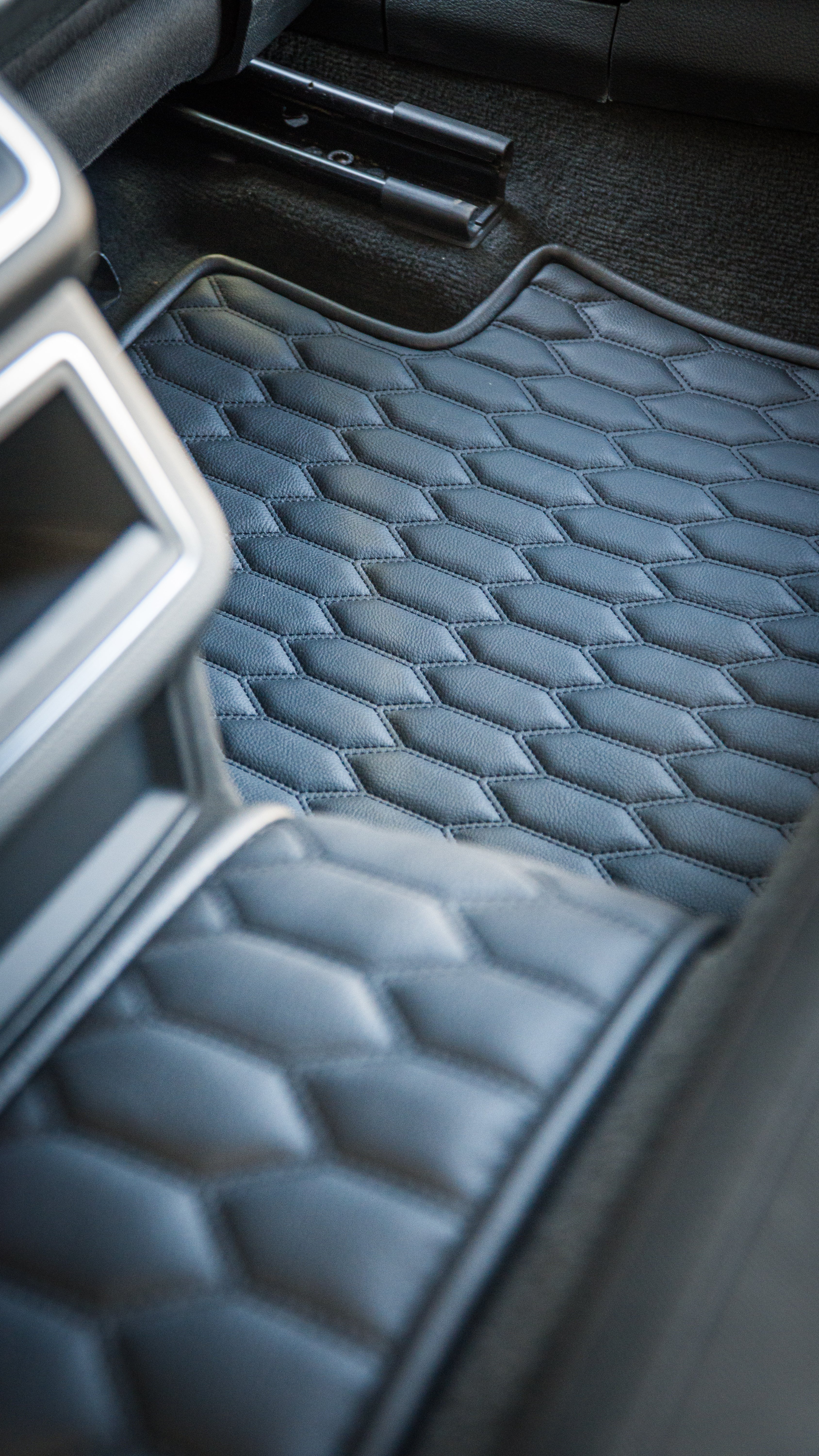 Audi A6 C8 Sedan Diamond Car Mat Set (2018–2025)